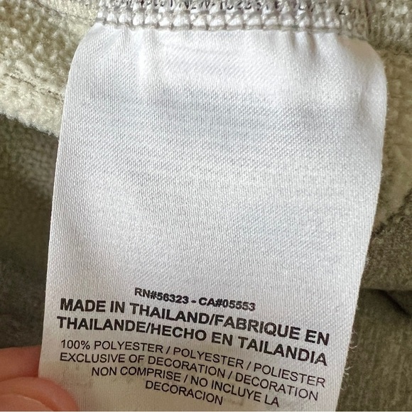 Nike Green Bay Packers Salute to Service Hooded Sweatshirt - Large - Picture 12 of 13